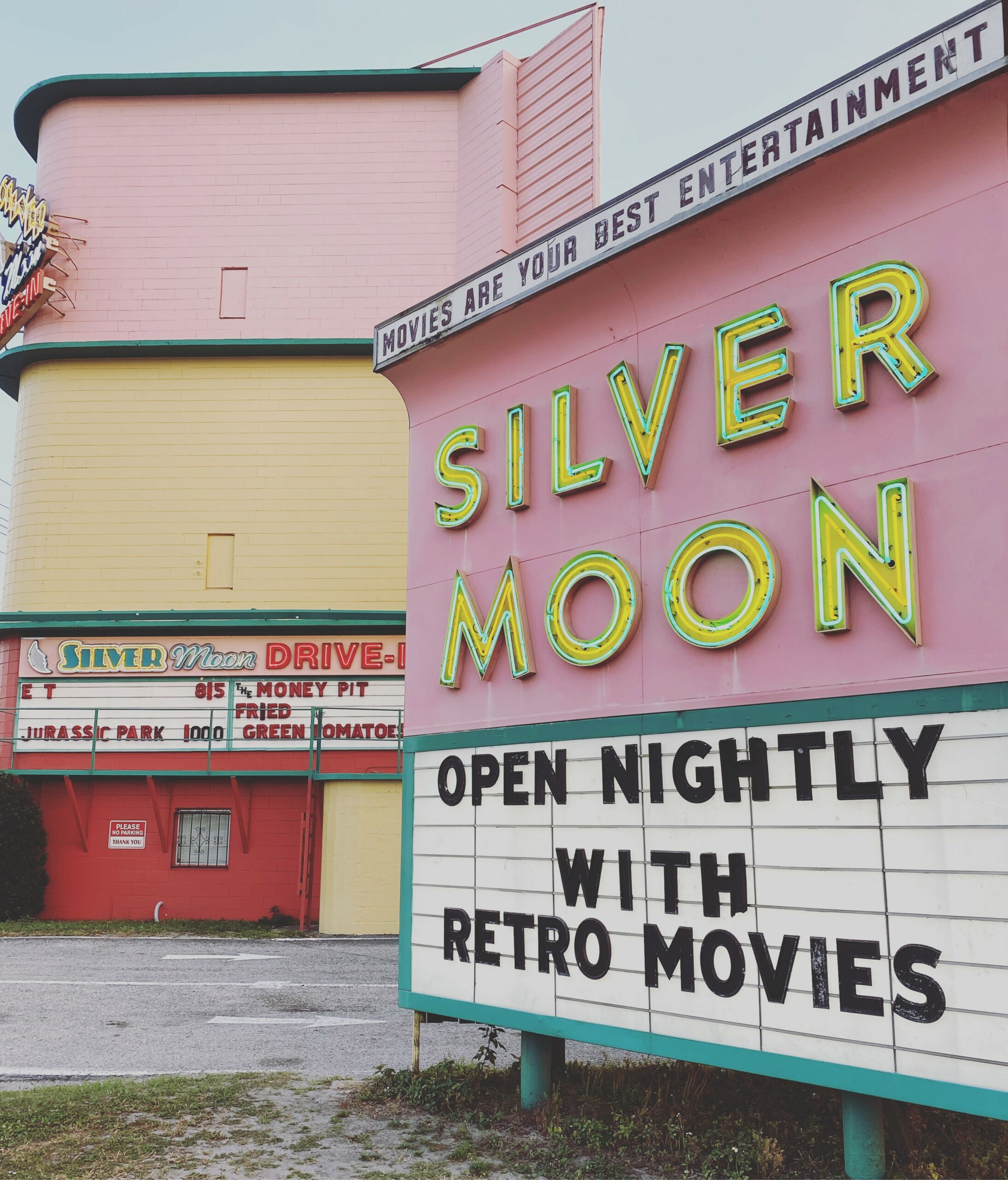 Silver moon drive in