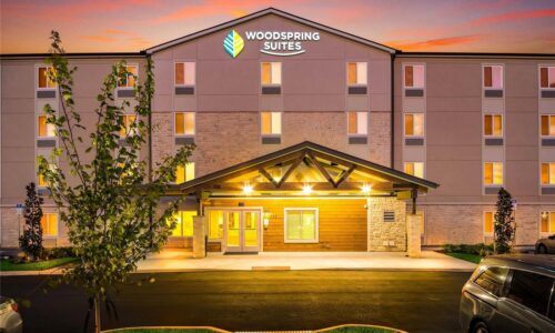 WoodSpring Suites Davenport