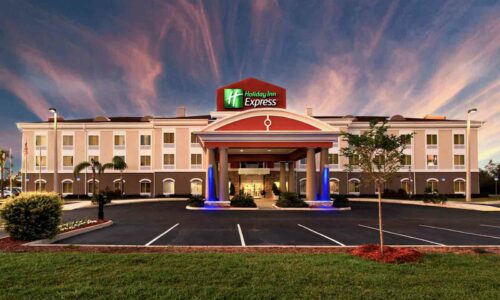 Hotel Exterior Holiday Inn Express Lake Wales Winter Haven