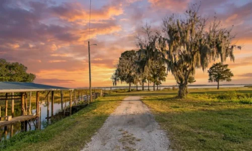 Bud’s RV Park & Marina