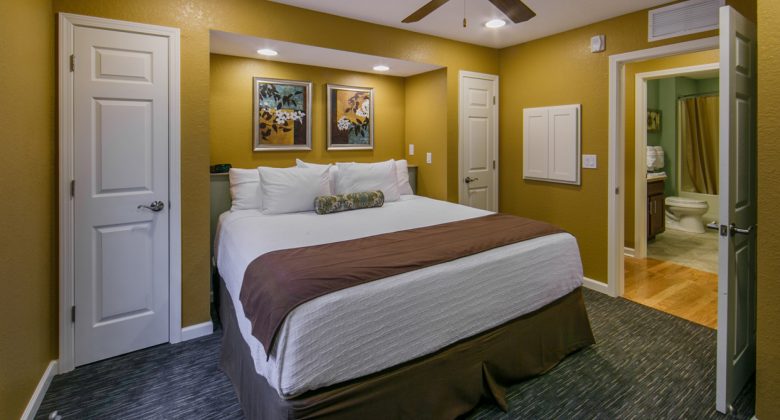 Holiday Inn Club Vacations Orlando Breeze Resort Bedroom