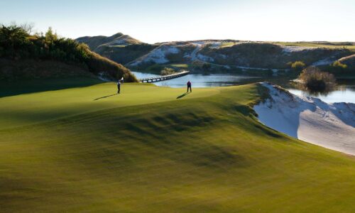 2 people on green at Streamsong Resort in Central Florida