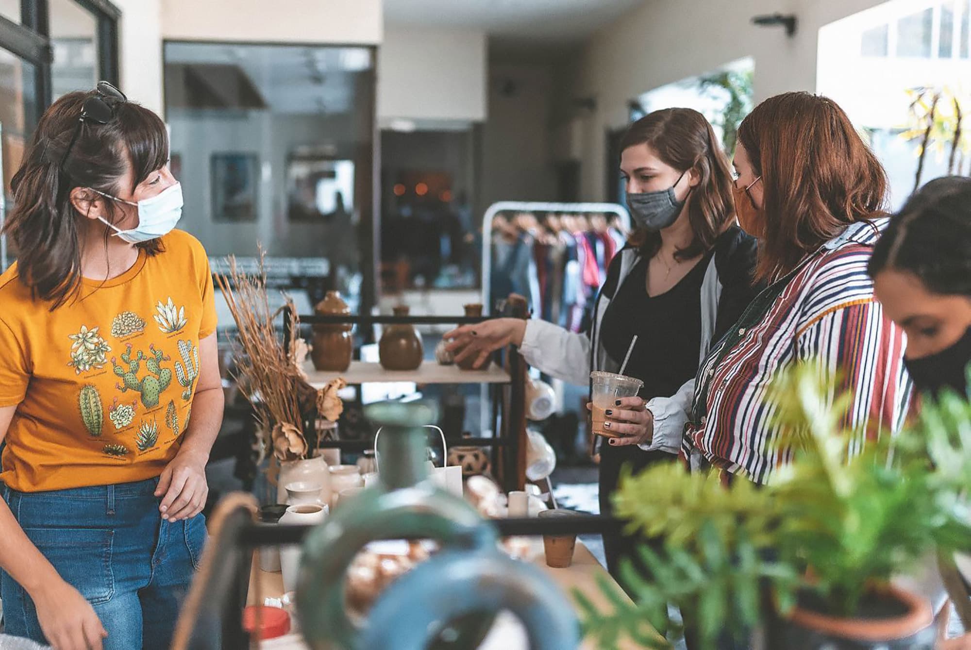 Buena Market, a weekly pop up market for local artisans in Lakeland, FL