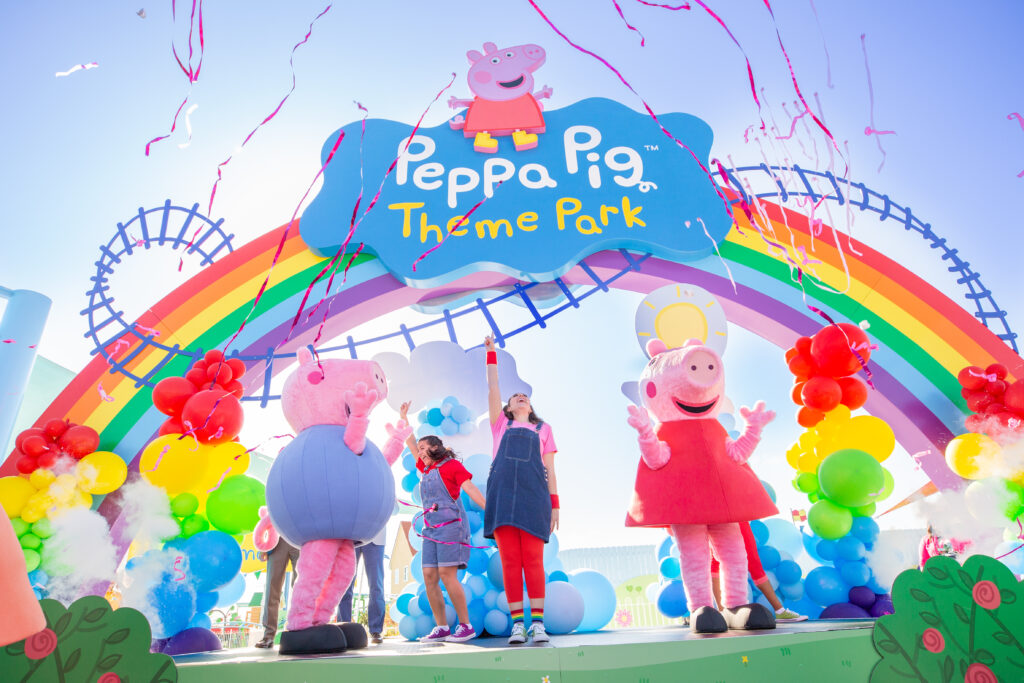 Peppa Pig Theme Park grand opening