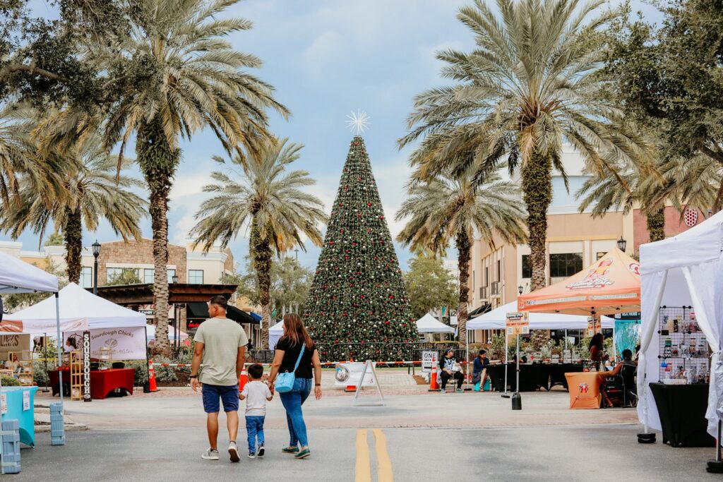 Christmas tree at Lakeside Village