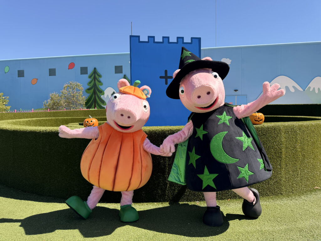 Peppa and George at Peppa’s Halloween Party